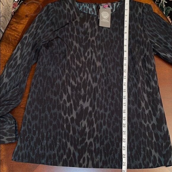NWT Vince Camuto Animal Print Blouse Top black - Picture 4 of 5